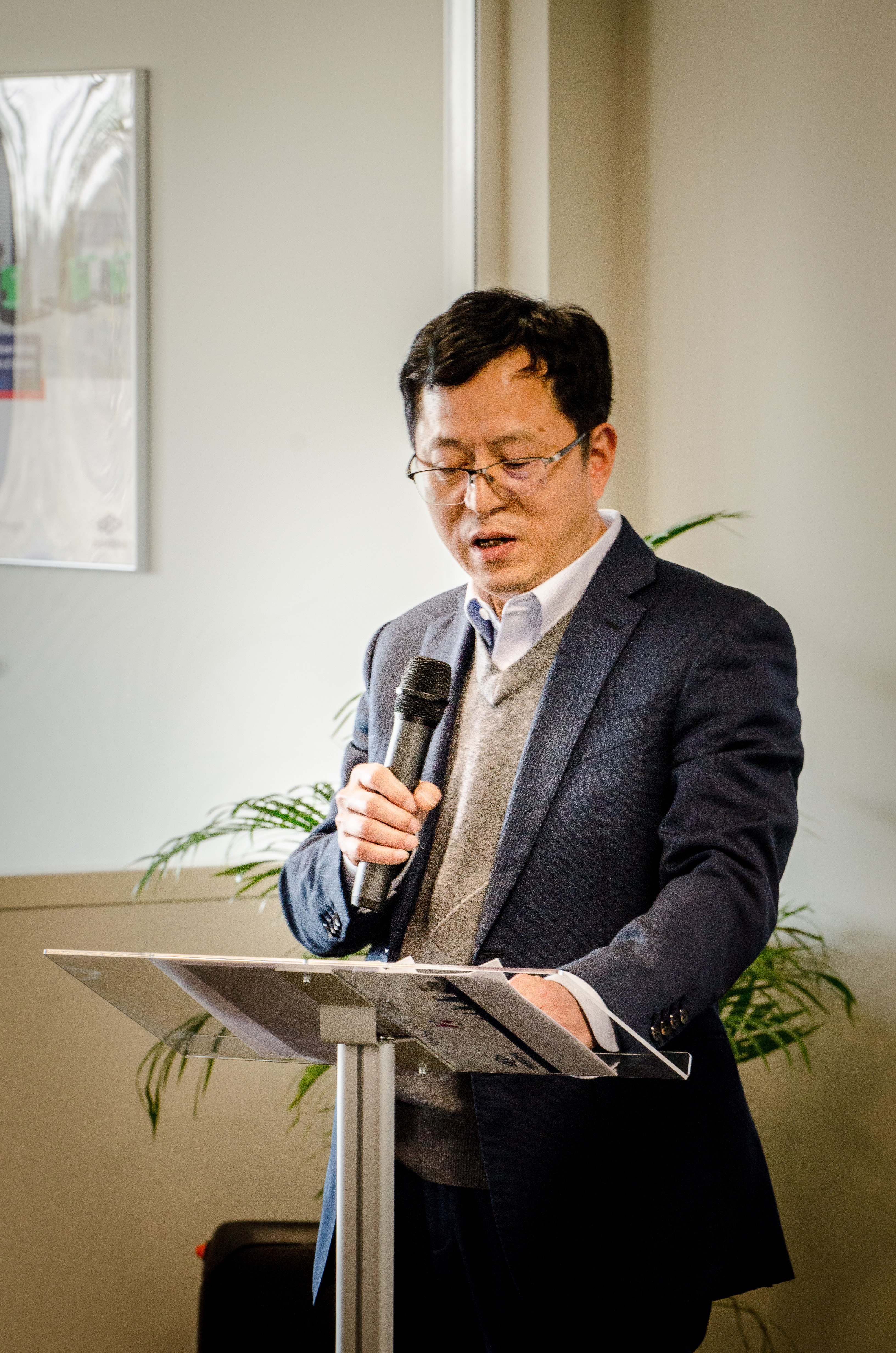 2. db真人旗舰总会计师章淑通.jpg